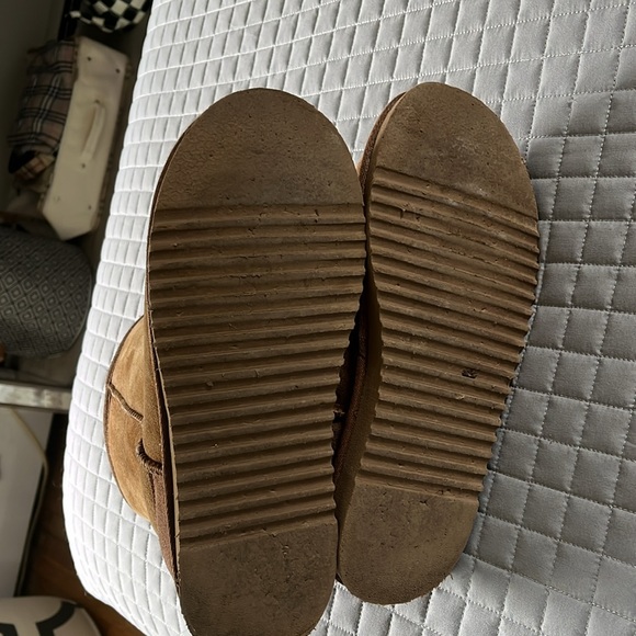 Bearpaw faux boots - Picture 6 of 6